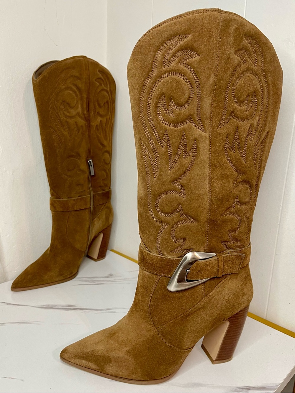 Vince Camuto Biancaa 2 Reishi Suede Heeled High Western Boots Size 9M/40